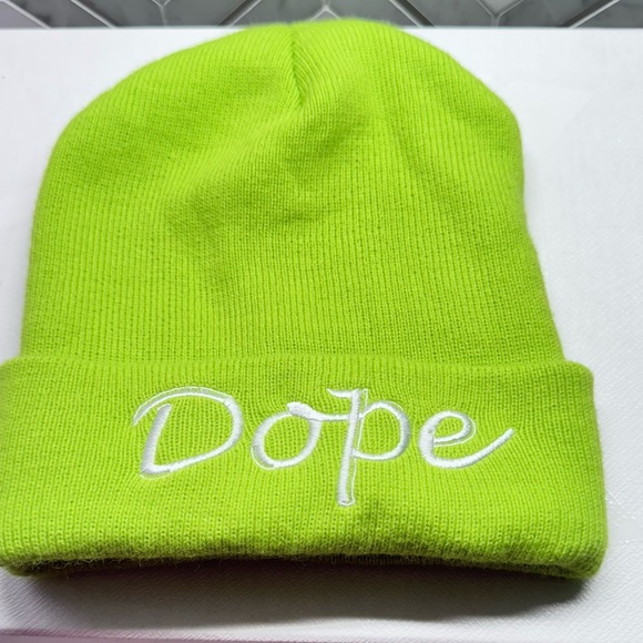 “DOPE” Beanie - Picture 1 of 2
